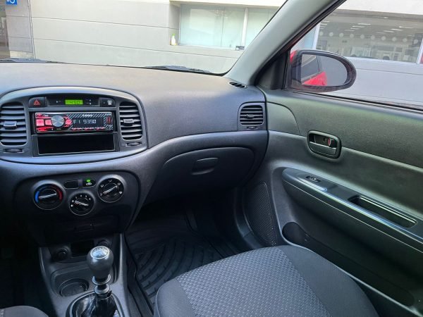 Hyundai accent <br> 2009 - Imagen 8