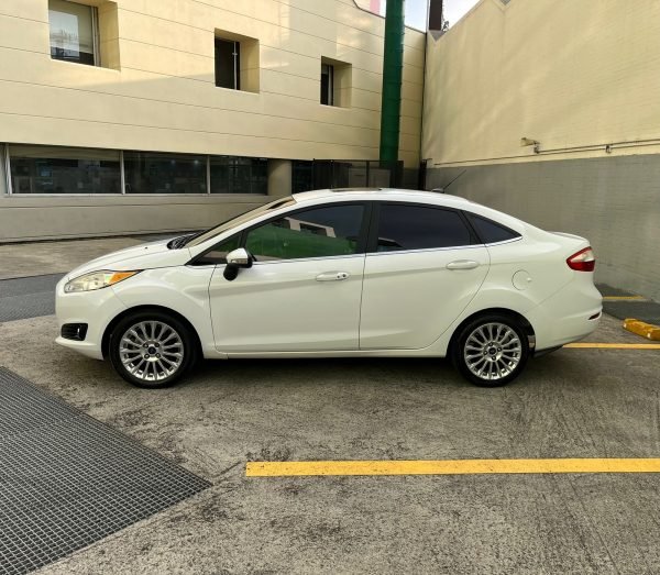 Ford fiesta Titanium<br> 2015 - Imagen 15
