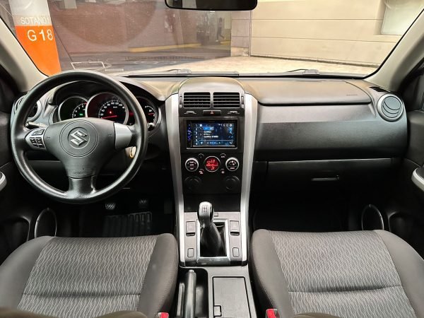 Suzuki Grand Vitara 2.4 <br> 2013 - Imagen 15