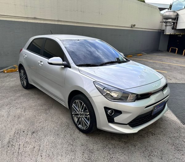 Kia Rio Vibrant <br> 2023 - Imagen 20