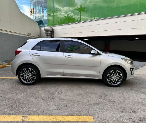 Kia Rio Vibrant <br> 2023 - Imagen 19