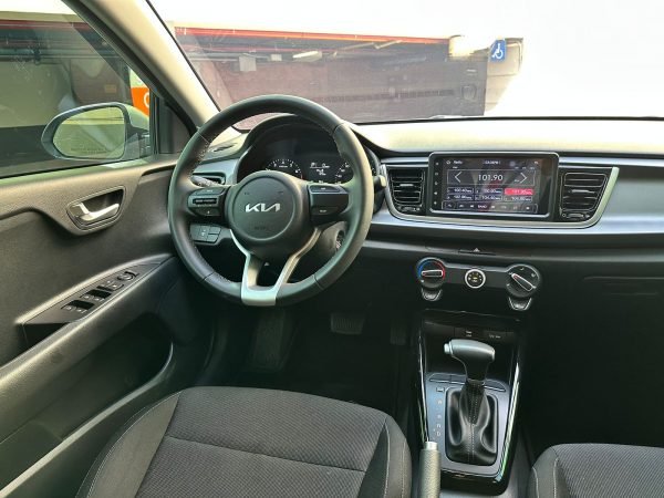 Kia Rio Vibrant <br> 2023 - Imagen 7