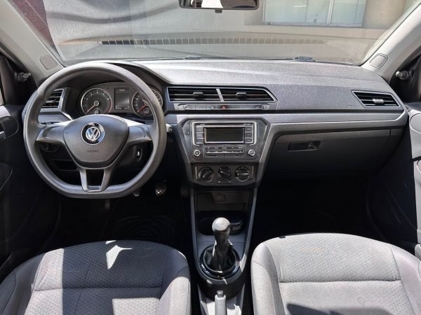 Volkswagen Voyage <br> 2017 - Imagen 8