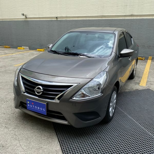 Nissan Versa <br> 2016