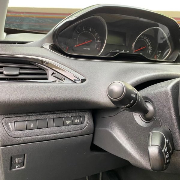 Peugeot 208 <br> 2016 - Imagen 25