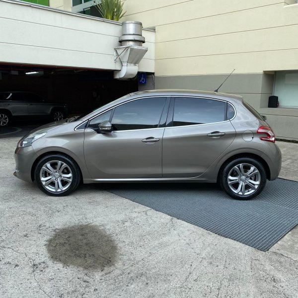 Peugeot 208 <br> 2016 - Imagen 7