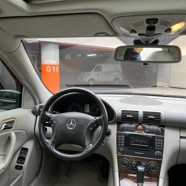 Mercedez Benz C180 <br> 2005 - Imagen 12