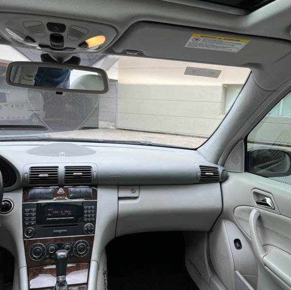Mercedez Benz C180 <br> 2005 - Imagen 13