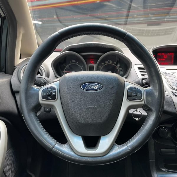 Ford Fiesta Titanium <br> 2011 - Imagen 15