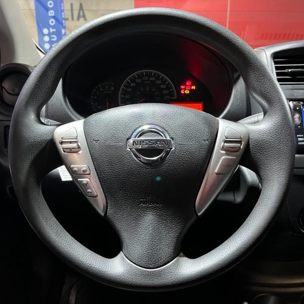 Nissan Versa <br> 2016 - Imagen 10