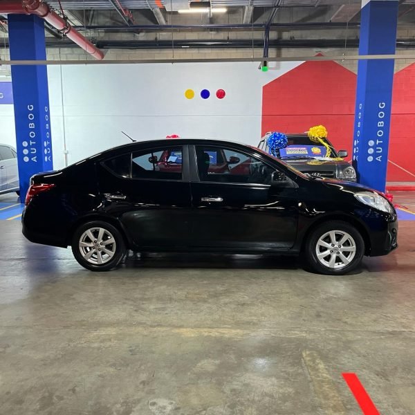 Nissan Versa Advance <br> 2013 - Imagen 4