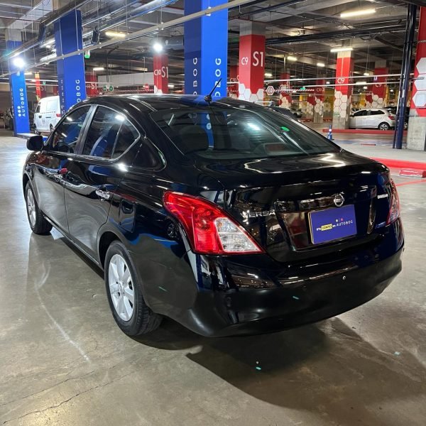 Nissan Versa Advance <br> 2013 - Imagen 7