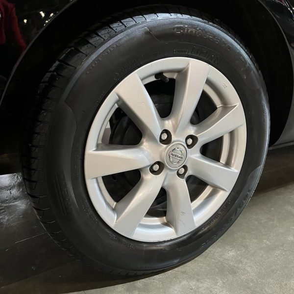 Nissan Versa Advance <br> 2013 - Imagen 8