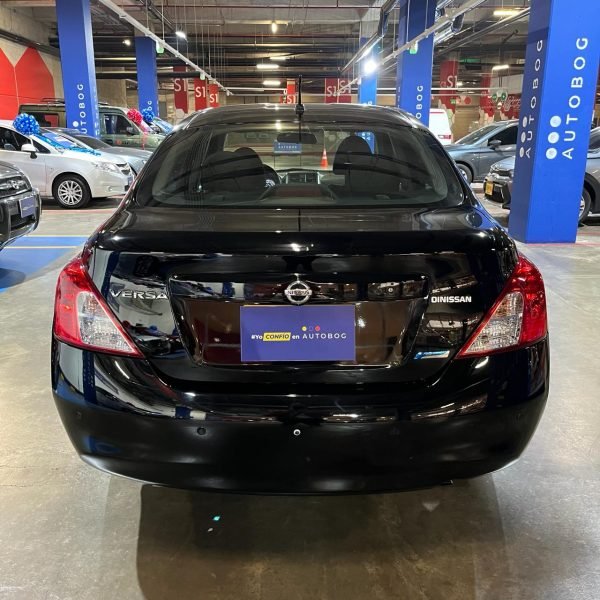 Nissan Versa Advance <br> 2013 - Imagen 6