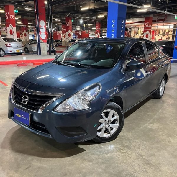 Nissan Versa <br> 2016