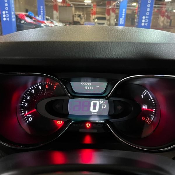 RENAULT CAPTUR <br> 2017 - Imagen 20