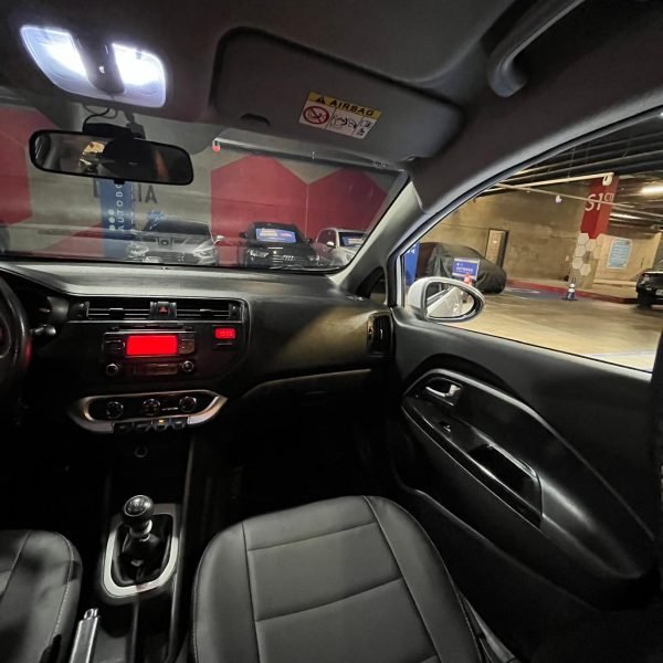 Kia Rio UB EX <br>2015 - Imagen 13