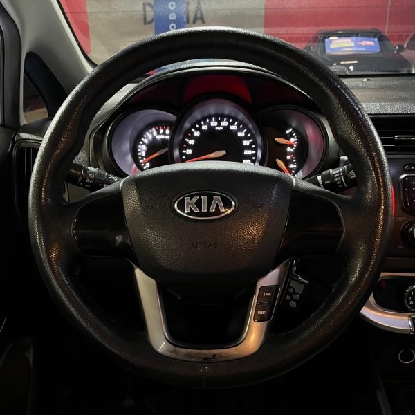 Kia Rio UB EX <br>2015 - Imagen 9
