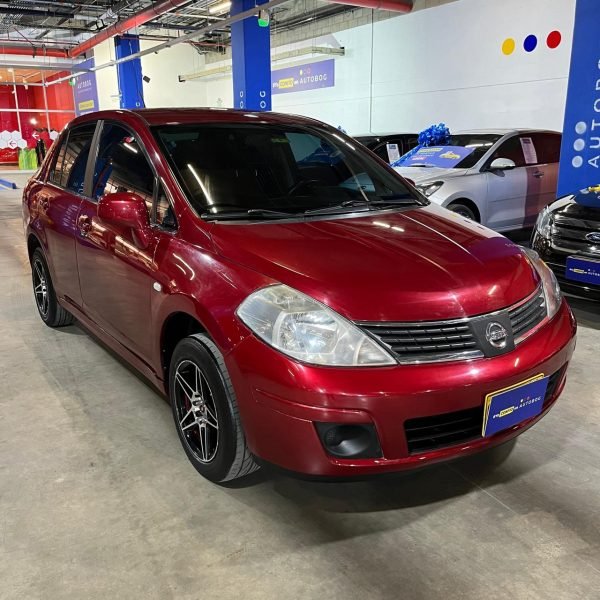 Nissan Tiida <br> 2008 - Imagen 3