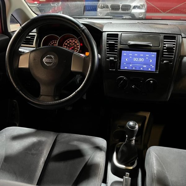 Nissan Tiida <br> 2008 - Imagen 14