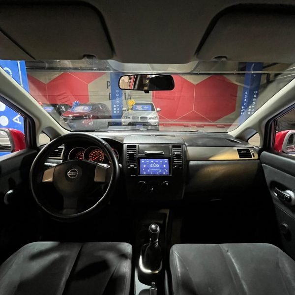 Nissan Tiida <br> 2008 - Imagen 17