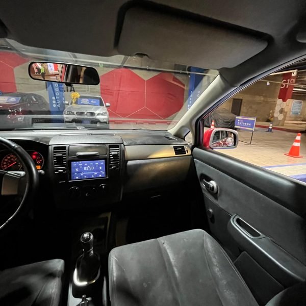Nissan Tiida <br> 2008 - Imagen 16