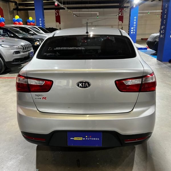 Kia Rio UB EX <br> 2014 - Imagen 5