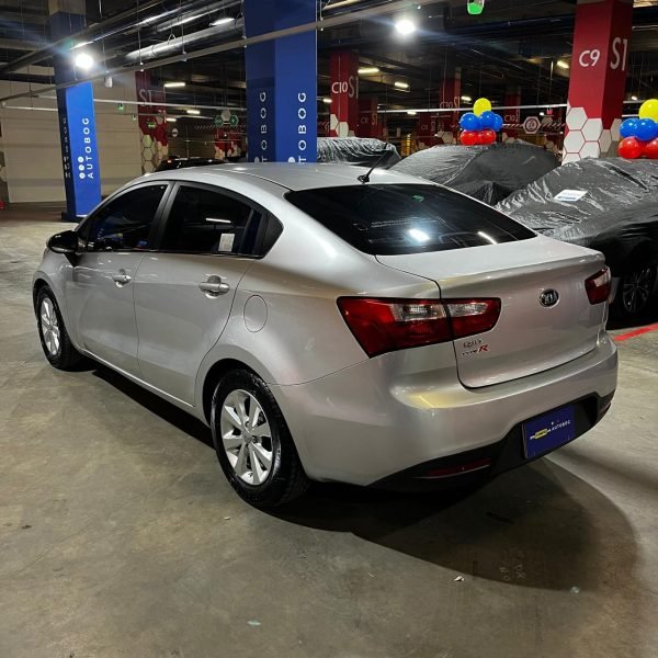 Kia Rio UB EX <br> 2014 - Imagen 6