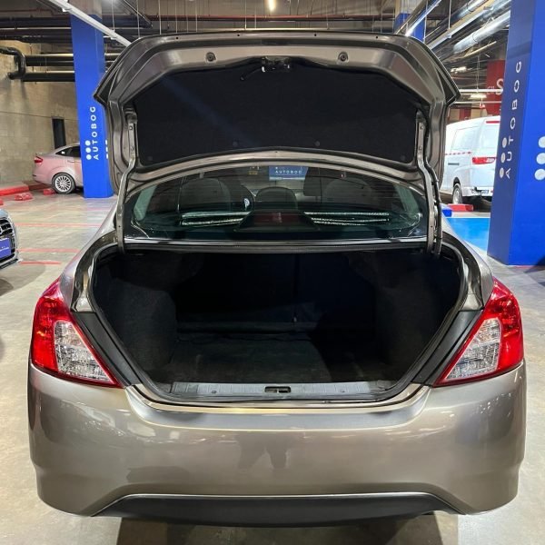 Nissan Versa Advance <br> 2018 - Imagen 10