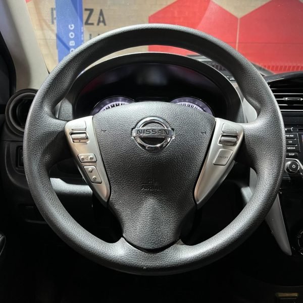 Nissan Versa Advance <br> 2018 - Imagen 11