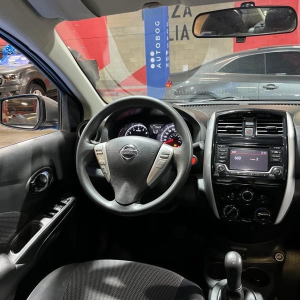 Nissan Versa Advance <br> 2018 - Imagen 13