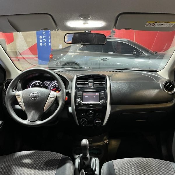 Nissan Versa Advance <br> 2018 - Imagen 15