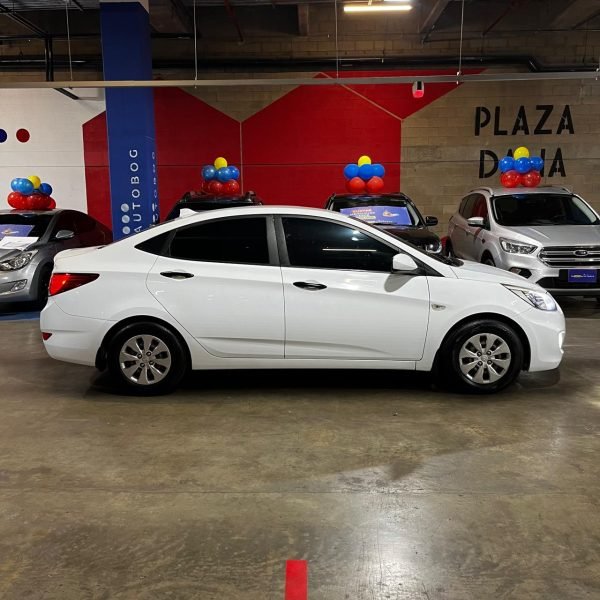 Hyundai Accent Sedan <br> 2017 - Imagen 4