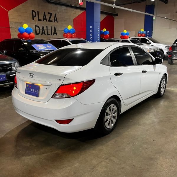 Hyundai Accent Sedan <br> 2017 - Imagen 5