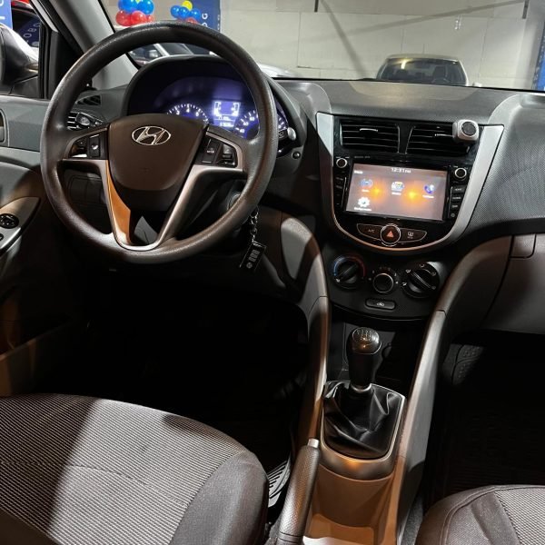 Hyundai Accent Sedan <br> 2017 - Imagen 15