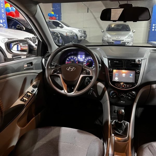 Hyundai Accent Sedan <br> 2017 - Imagen 17
