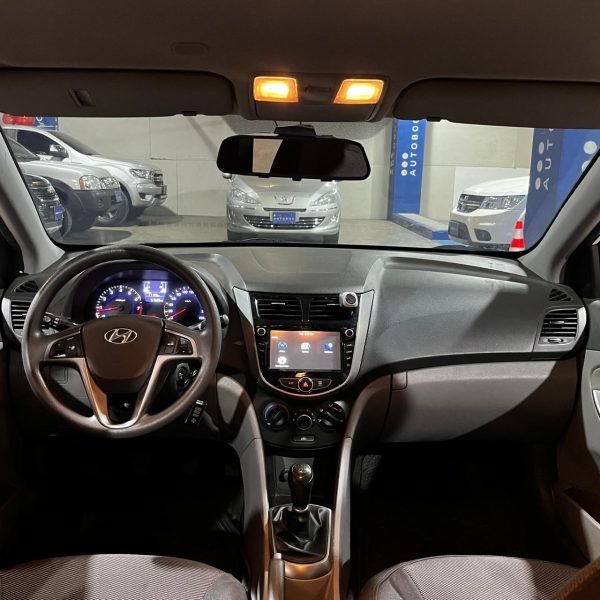 Hyundai Accent Sedan <br> 2017 - Imagen 19
