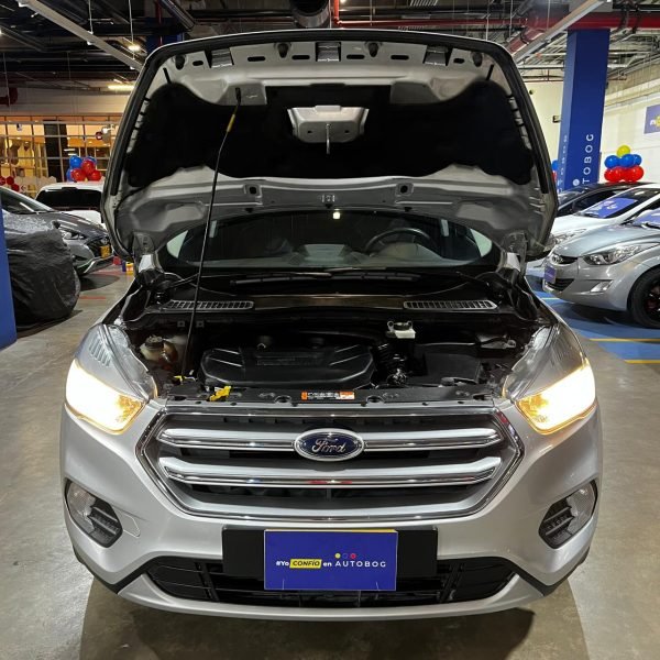 Ford Escape SE 4x2 <br> 2019<br>$69.990.000 - Imagen 8