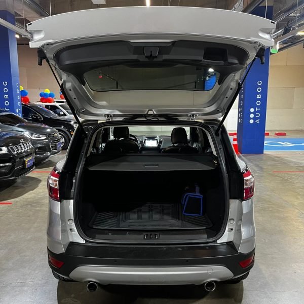 Ford Escape SE 4x2 <br> 2019<br>$69.990.000 - Imagen 11