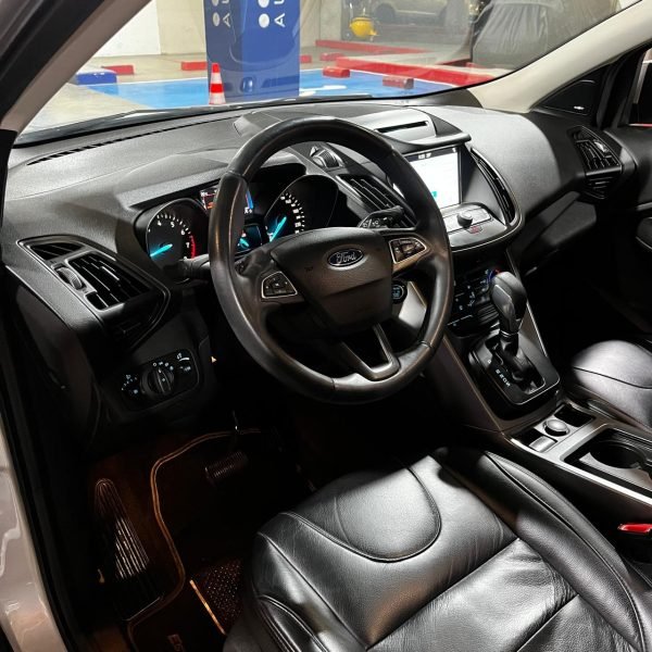 Ford Escape SE 4x2 <br> 2019<br>$69.990.000 - Imagen 15