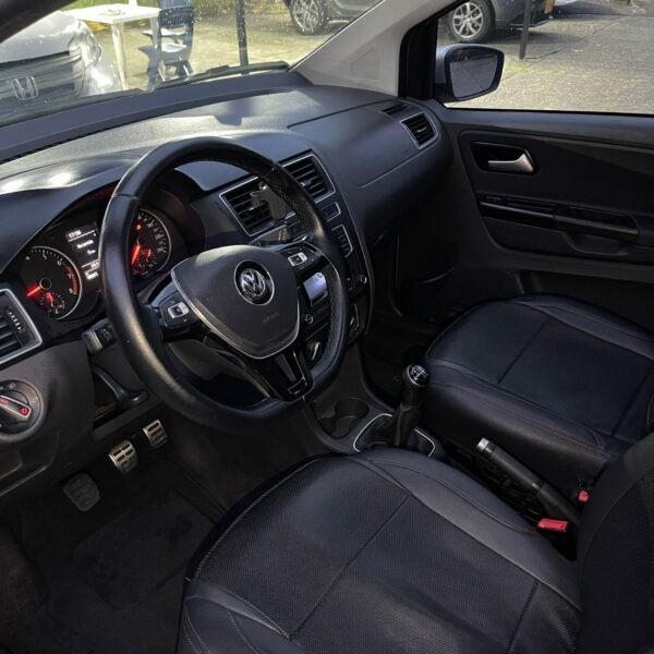 Volkswagen Cross Fox<br>2017<br>$ 48.990.000 - Imagen 9