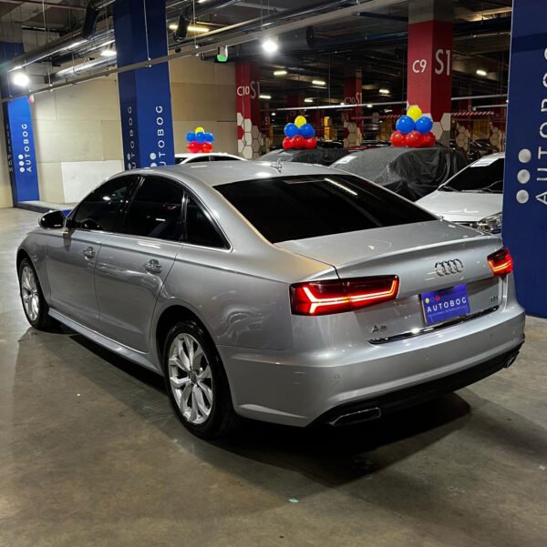 Audi A6<BR>2017<BR>$73,990,000 - Imagen 6