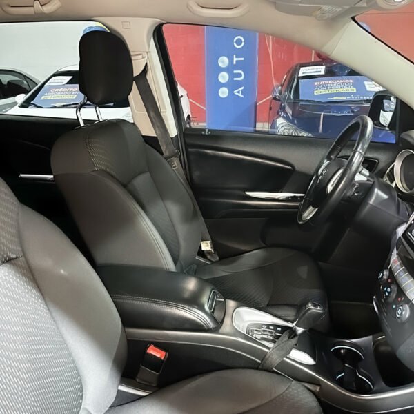 Dodge Journey<br>2012<br>$34.990.000 - Imagen 9