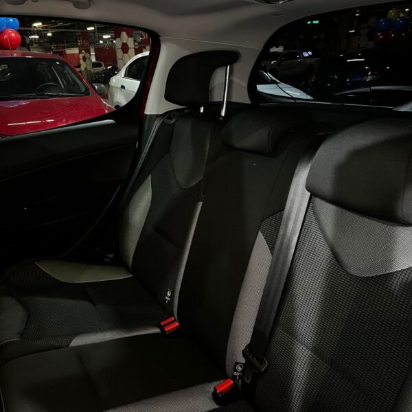 Peugeot<br>308 5P Active<br>2012<br>$45'960.000 - Imagen 12