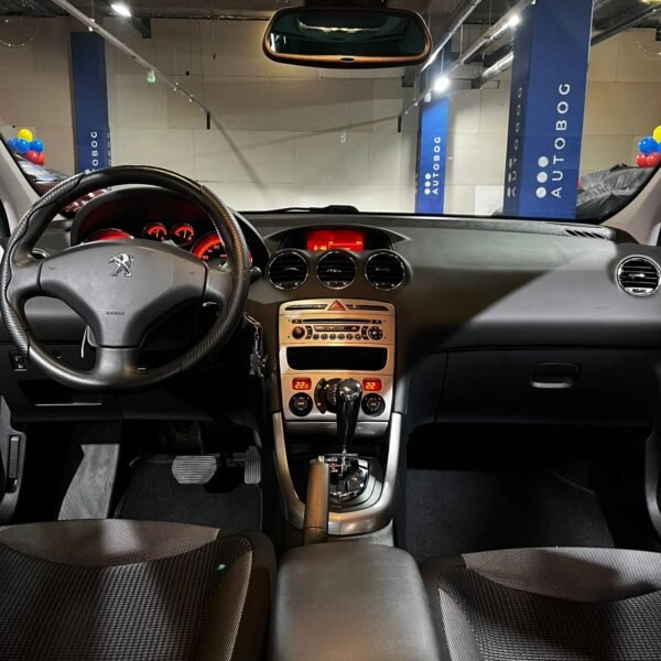 Peugeot<br>308 5P Active<br>2012<br>$45'960.000 - Imagen 15