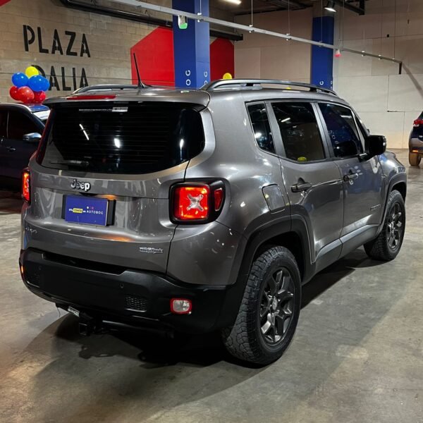 Jeep Renegade Longitude<br>2017<br>$68,990,000 - Imagen 6