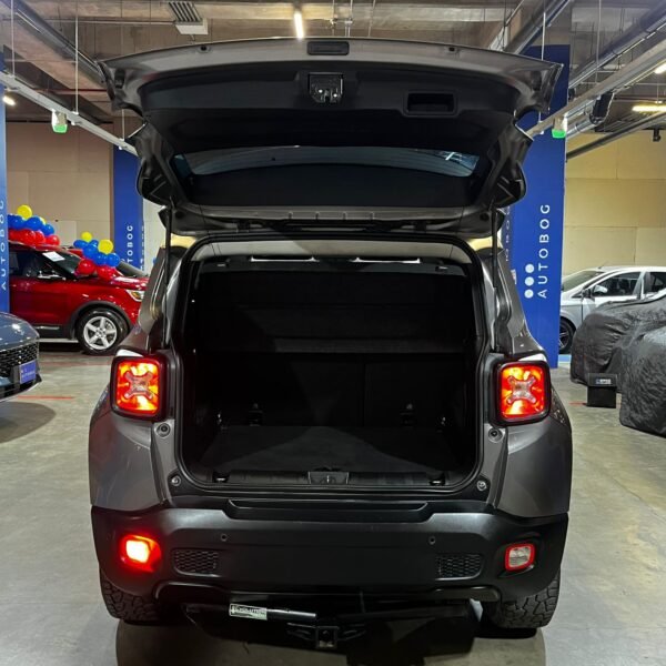 Jeep Renegade Longitude<br>2017<br>$68,990,000 - Imagen 24