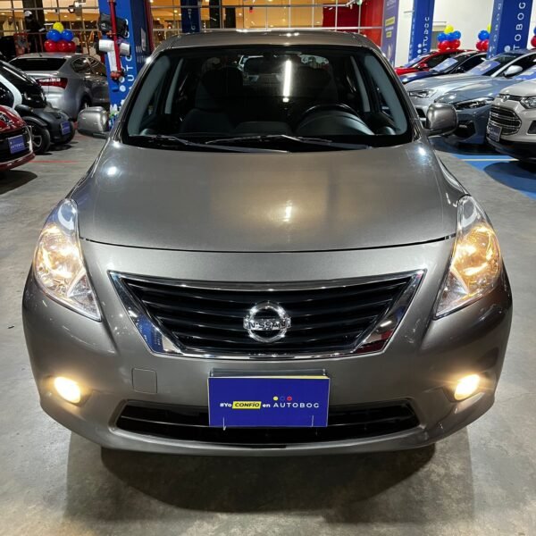 Nissan Versa Advance<br>2013<br>$24.990.000 - Imagen 2