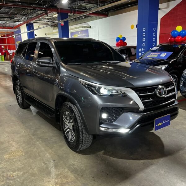 Toyota Fortuner<br>2021<br>$178.990.000 - Imagen 3