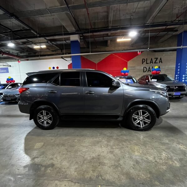 Toyota Fortuner<br>2021<br>$178.990.000 - Imagen 4